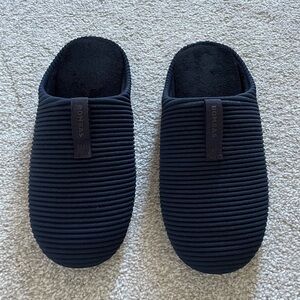 Bombas Nest Navy Slippers Men’s Size 10
